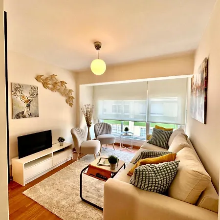 Nebrija Derecha Apartment